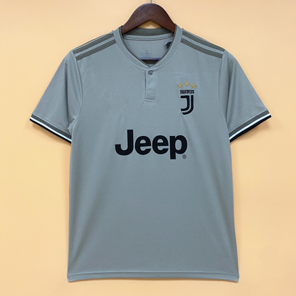 Retro Juventus 18-19 away S-XXL