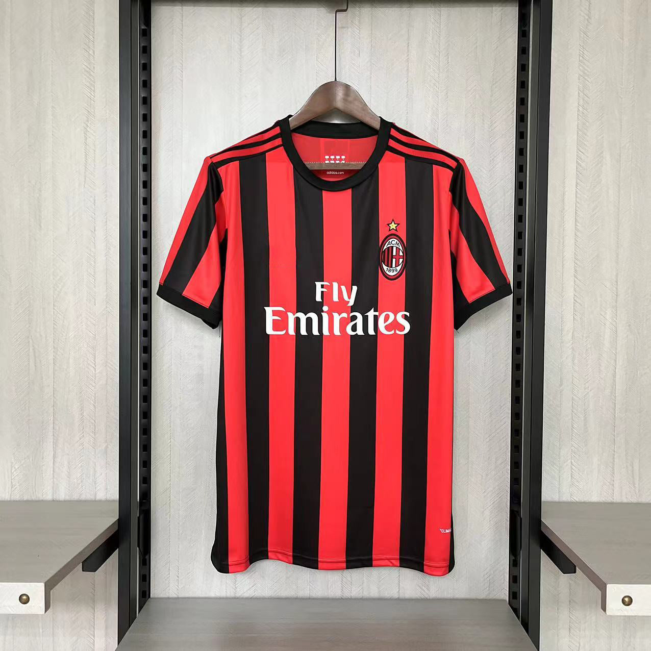 Retro AC Milan 2017-18 Home S-XXL