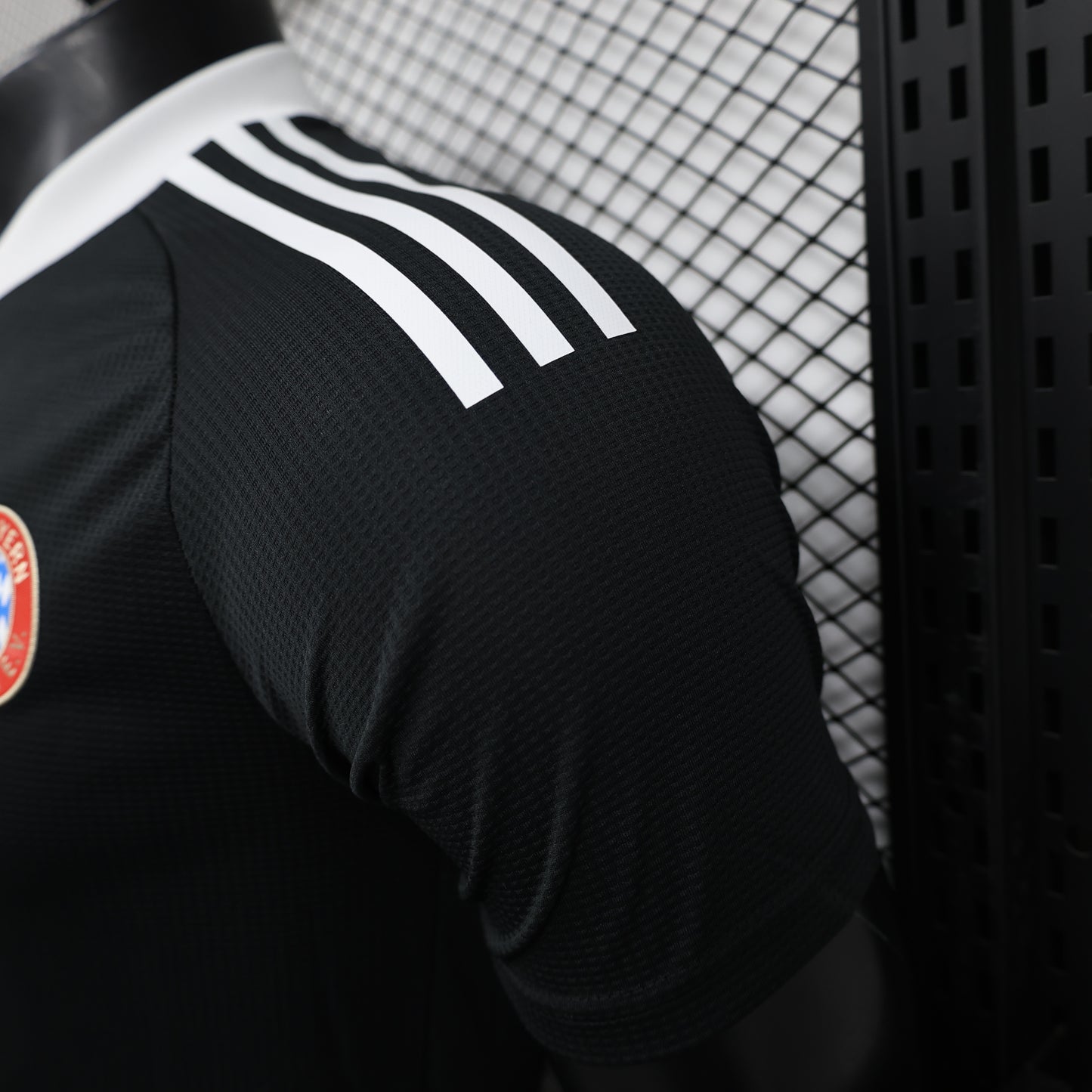 Camiseta de portero negra del Bayern Múnich 2024-25 (talla S-2XL)