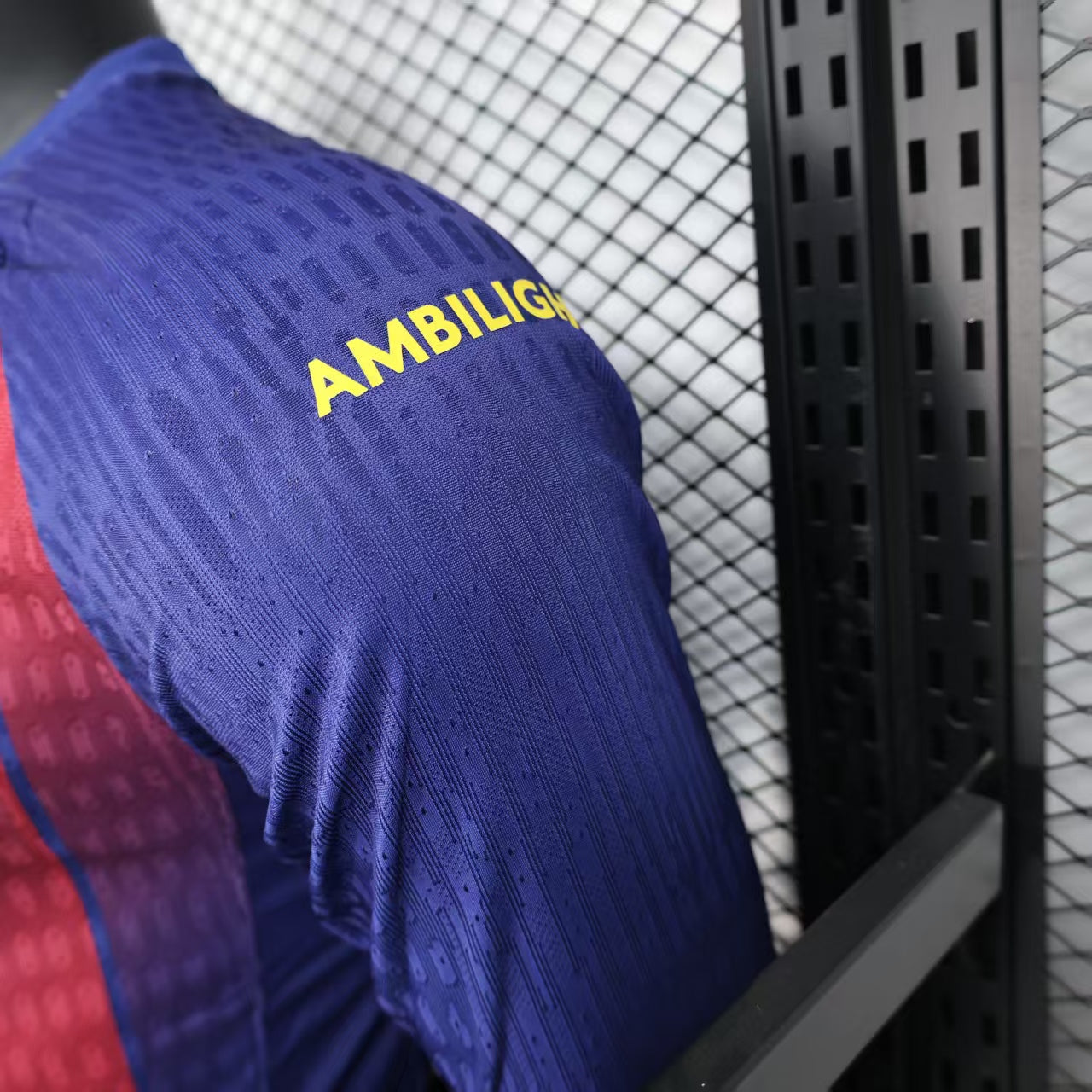 Camiseta de manga larga local del Barcelona 2024-25 (tallas S-2XL)