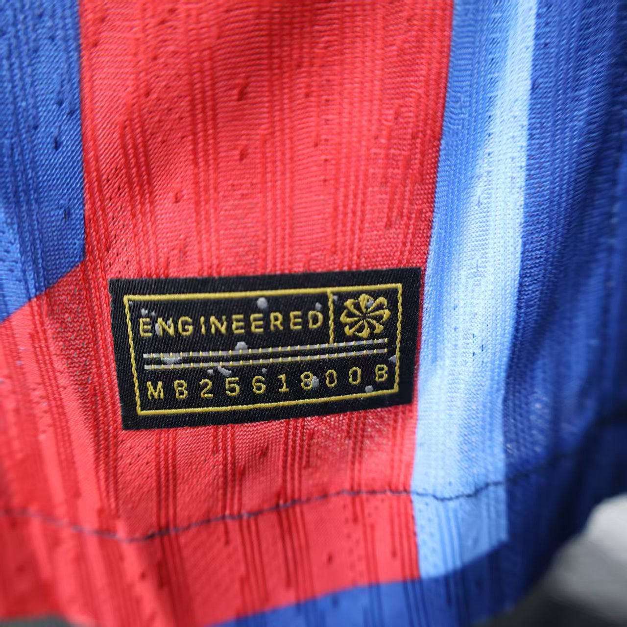 Segunda equipación visitante del Barcelona 2024-25 (talla S-2XL)