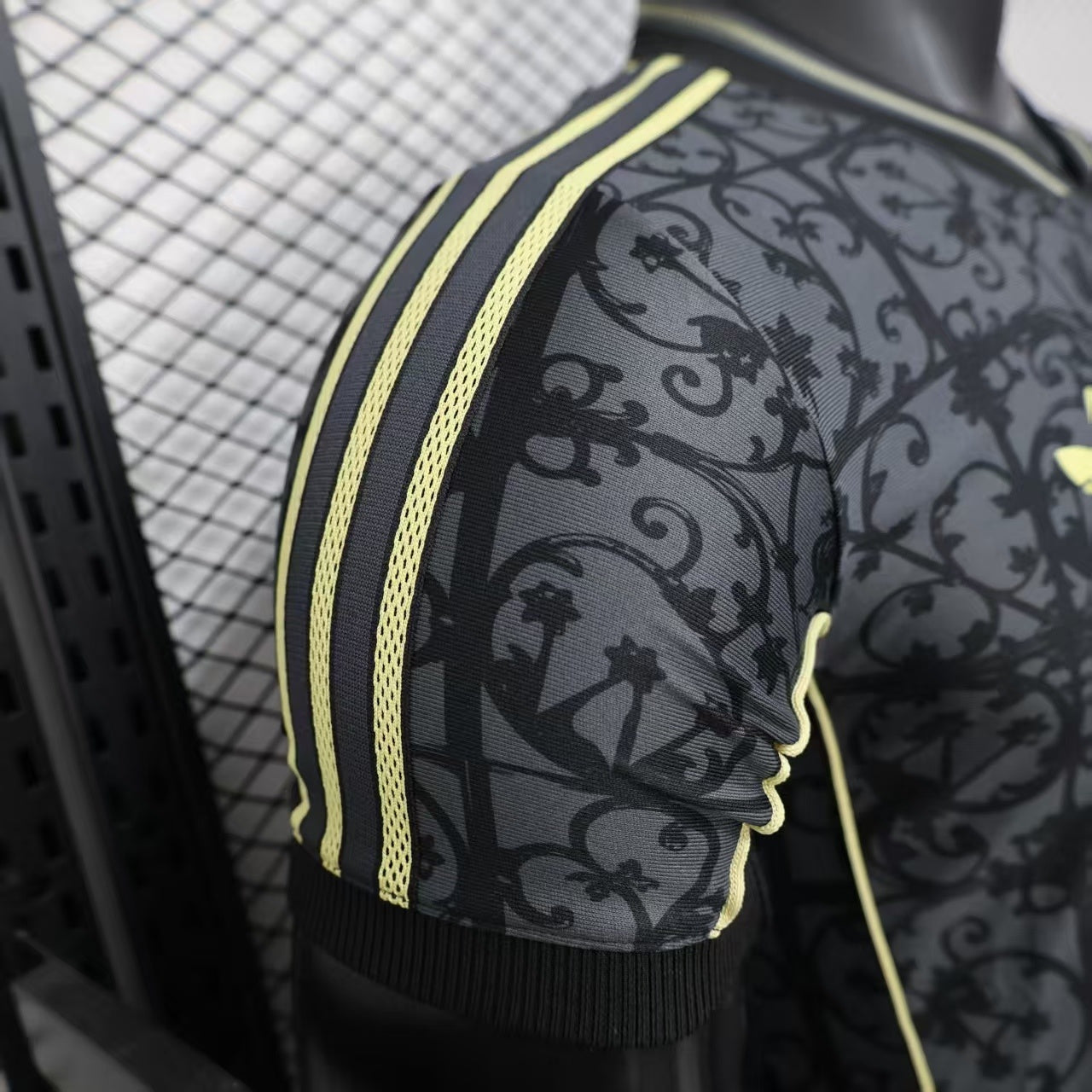 2025-26 Liverpool Special Black Player S-2XL